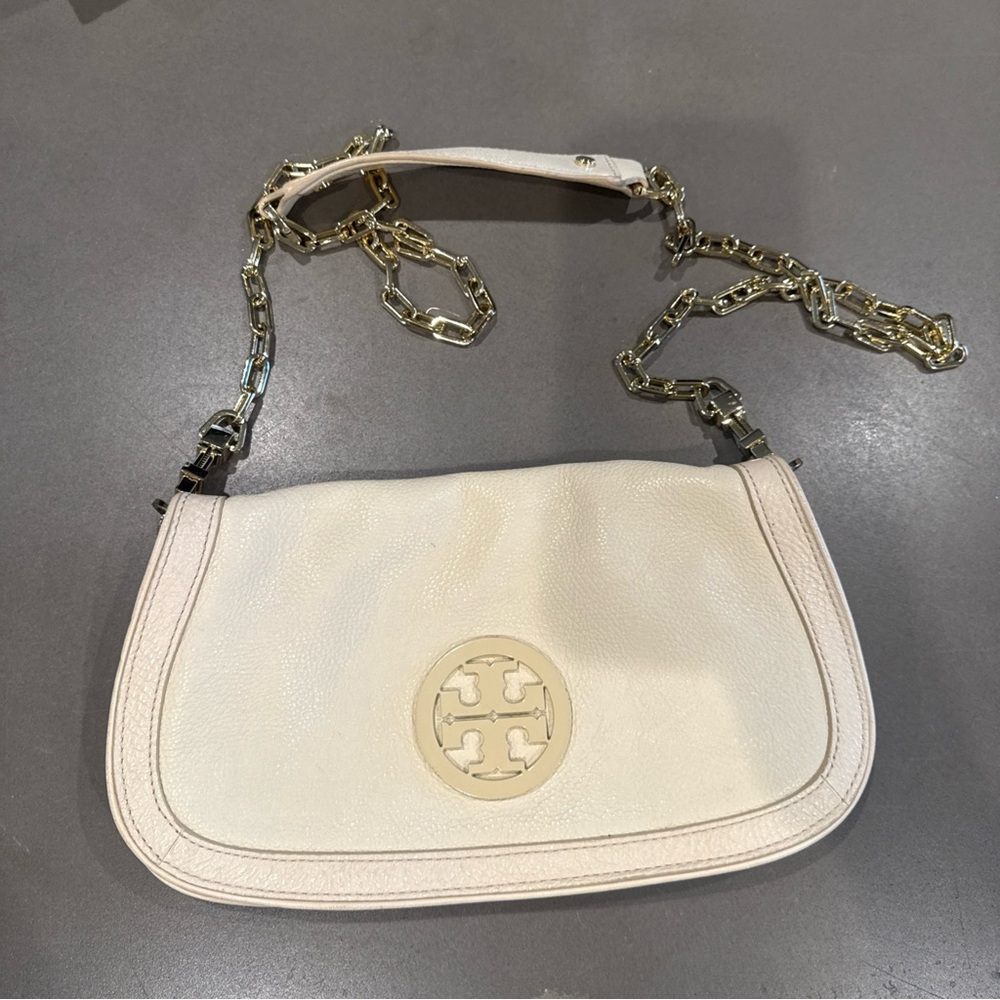 Tory Burch Cream Shoulder Bag with Gold Chain